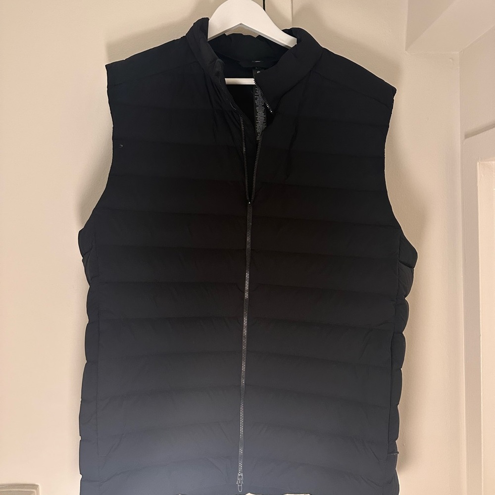 Lululemon Mens Down For It All Black Vest